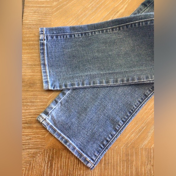 Old Navy Womens Medium Wash Distressed Mid Rise Flirt Skinny Jeans Size 10 - Picture 6 of 7